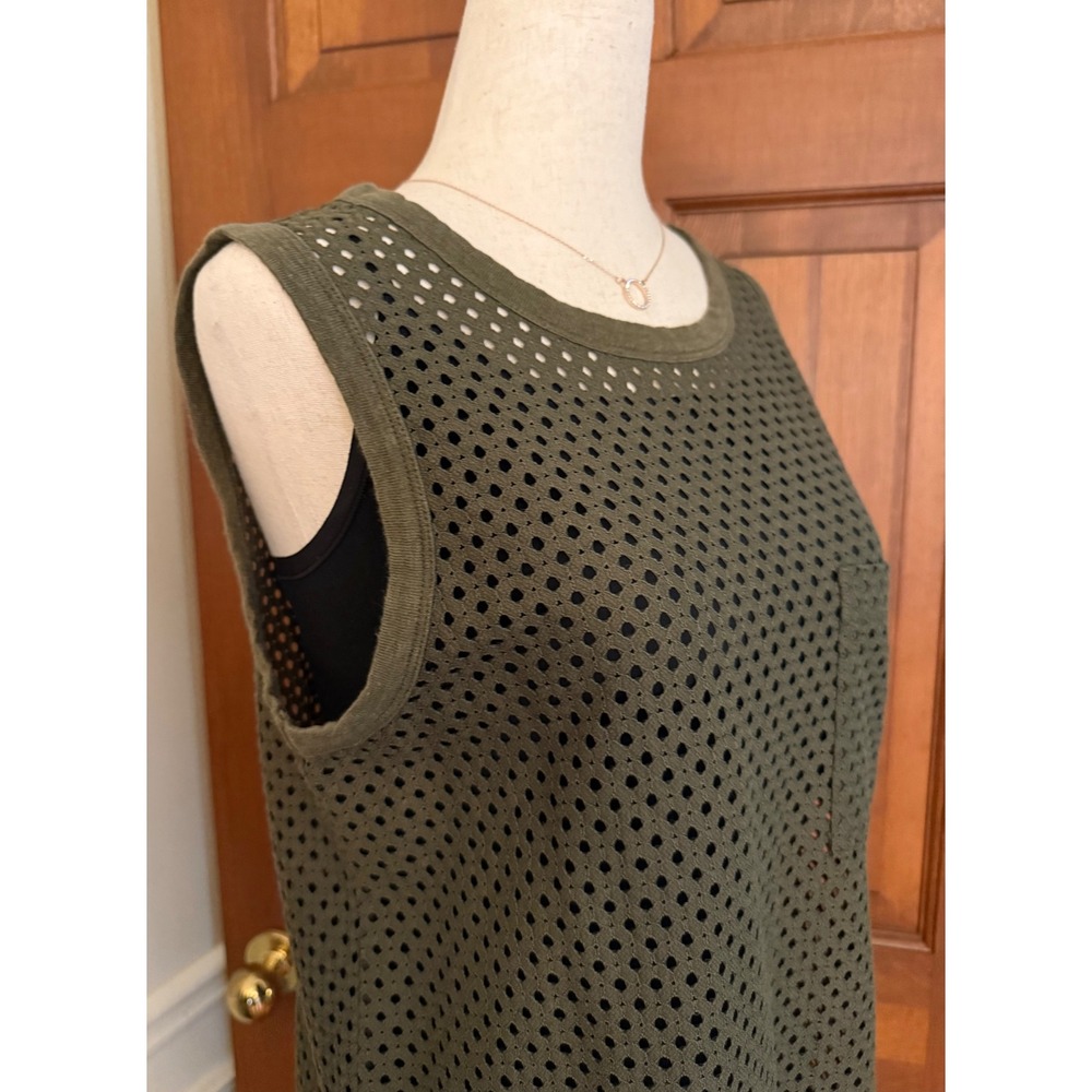 Banana Republic Perforated Sleeveless Tank Womens Med Olive Semi-Sheer‎ Top